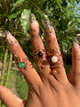 Load image into Gallery viewer, Copper wire crystal rings

